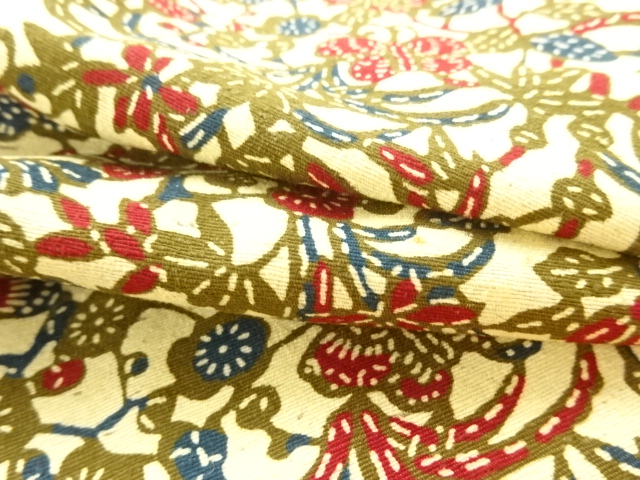  草花に蝶模様上代紬着物